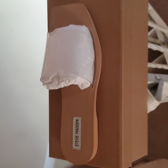 Steve Madden Clear Sandals - Picture 1 of 3